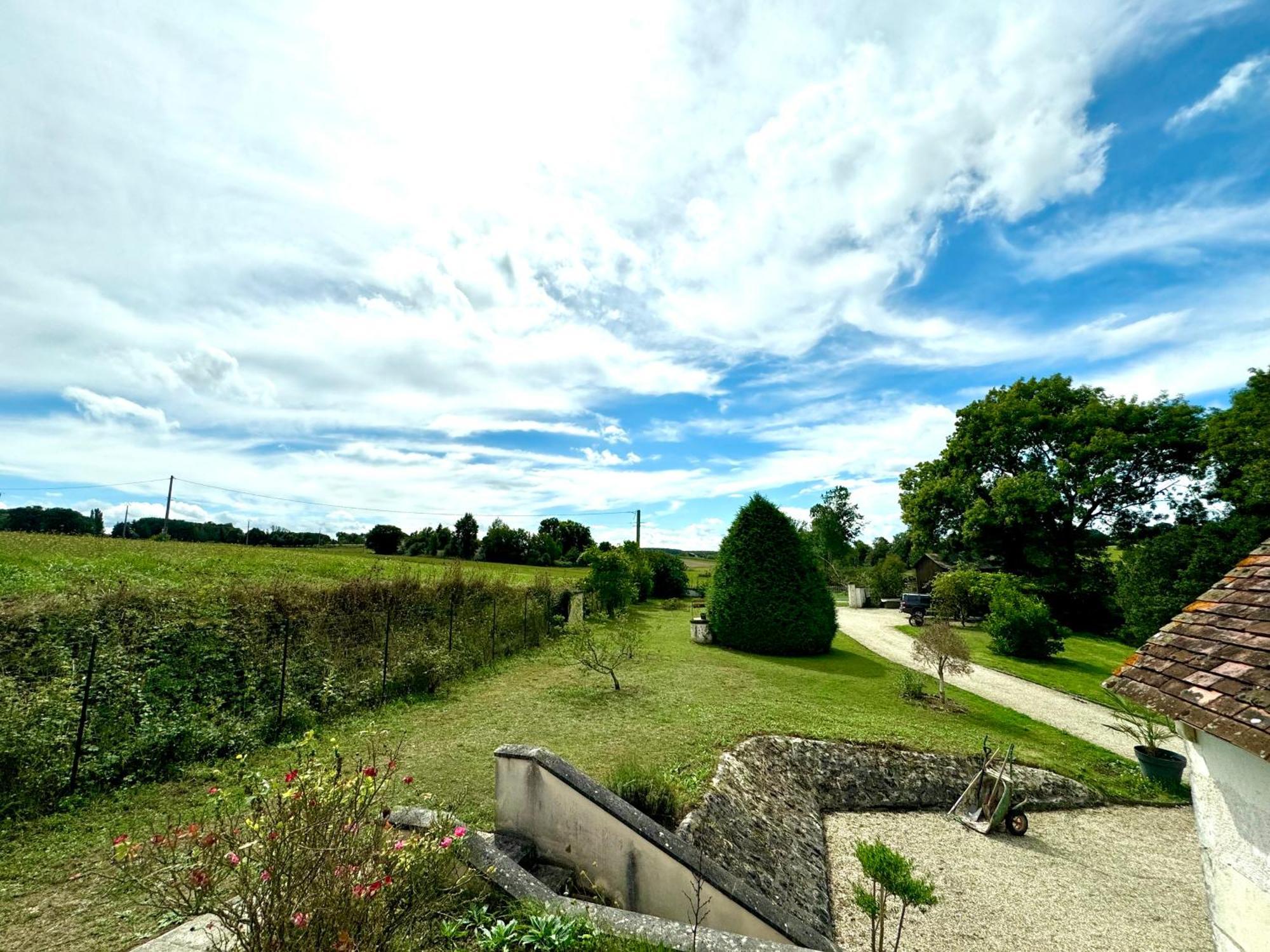 Orbigny Le Moulin D Olivet B&B 외부 사진